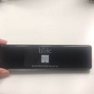 Boxy charm electric eye palette